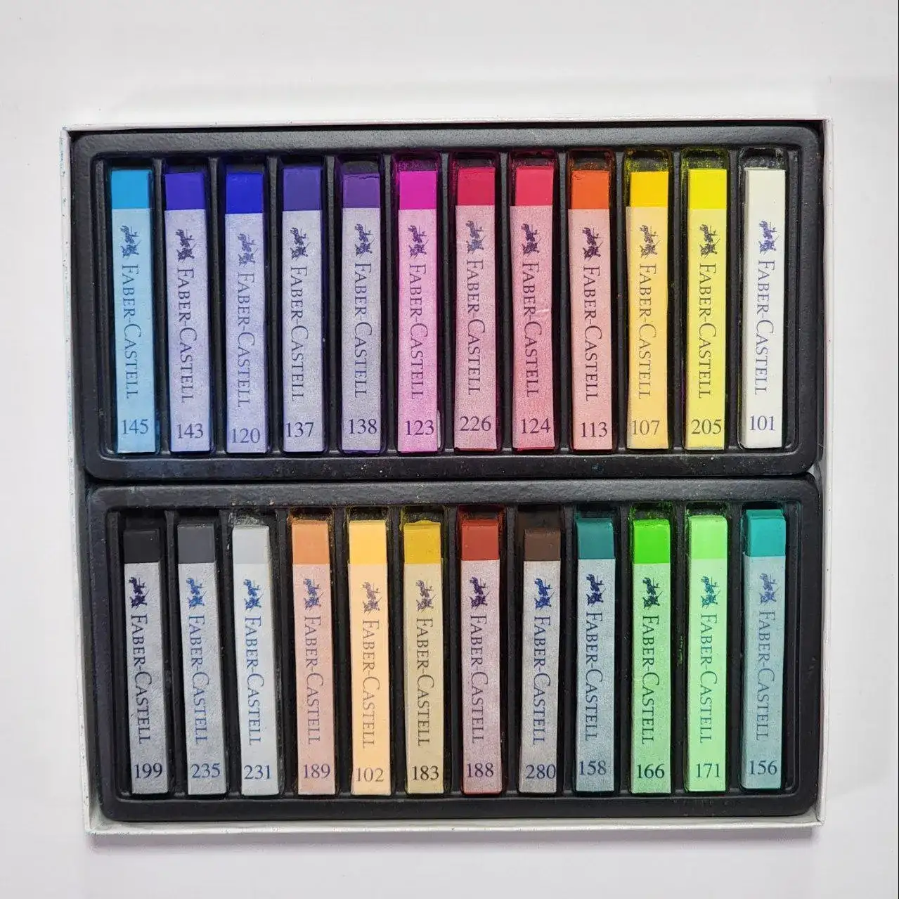 پاستل گچی 24 رنگ فابر کاستل مدل Creative Studio Quality
