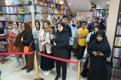 رونمایی از کتاب «خاموشان» اثر یوسف علیخانی