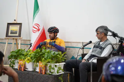 تجربه های سفر با معرفی کتاب «آقای استالین دوشنبه یادتان نرود»
